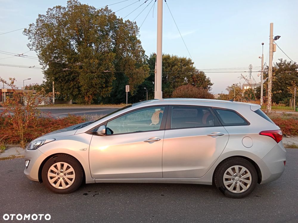 Hyundai i30 1.4 CRDi Classic + - 2