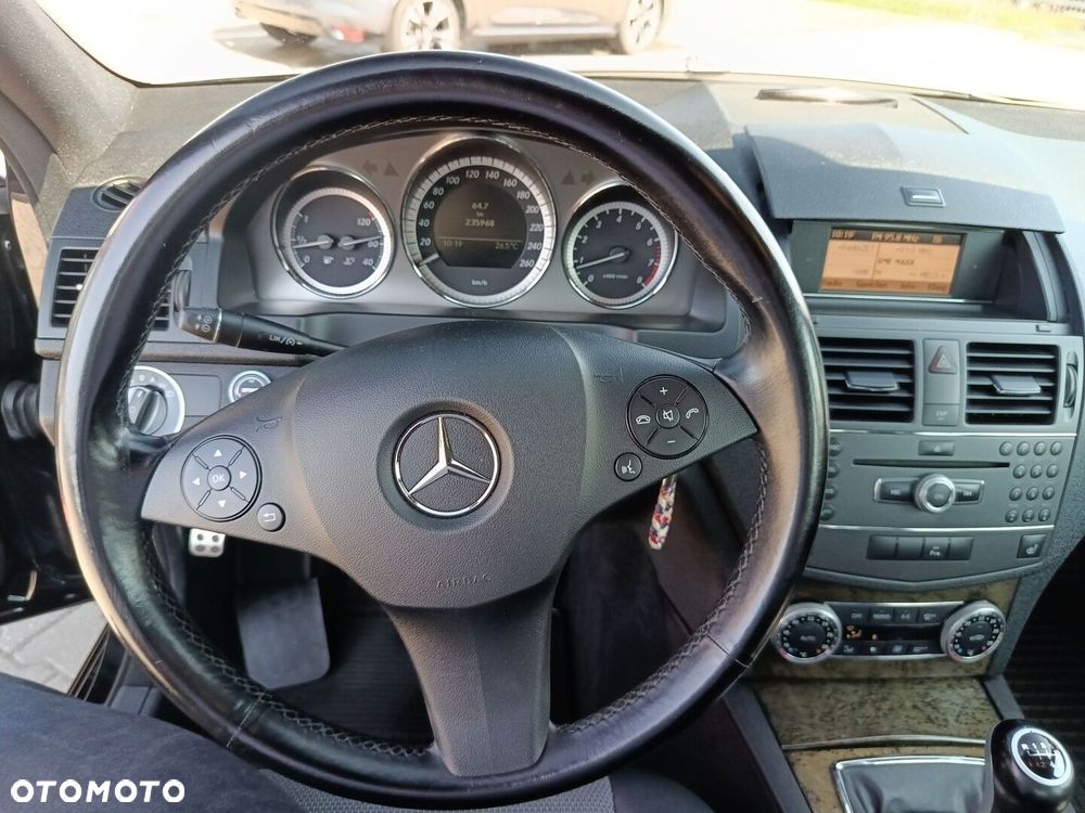 Mercedes-Benz Klasa C 200 Kompressor Avantgarde - 14