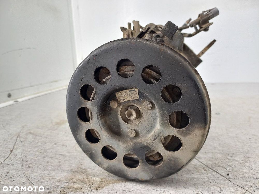 POMPA, SPRĘŻARKA KLIMATYZACJI TOYOTA SIENNA II MC447260-8770 DENSO 3.3 V6 - 4