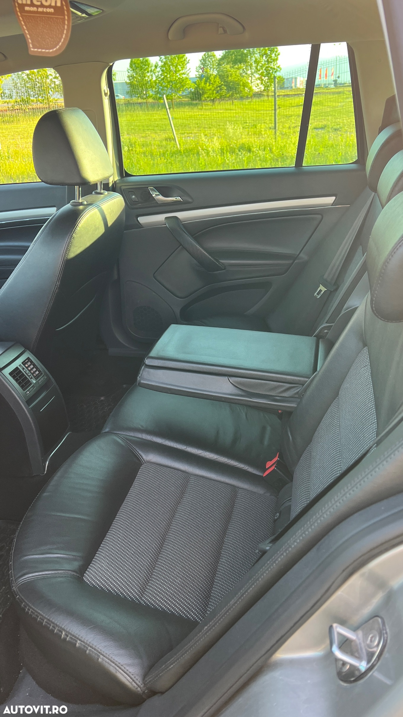 Skoda Octavia Combi 1.6 Elegance - 7