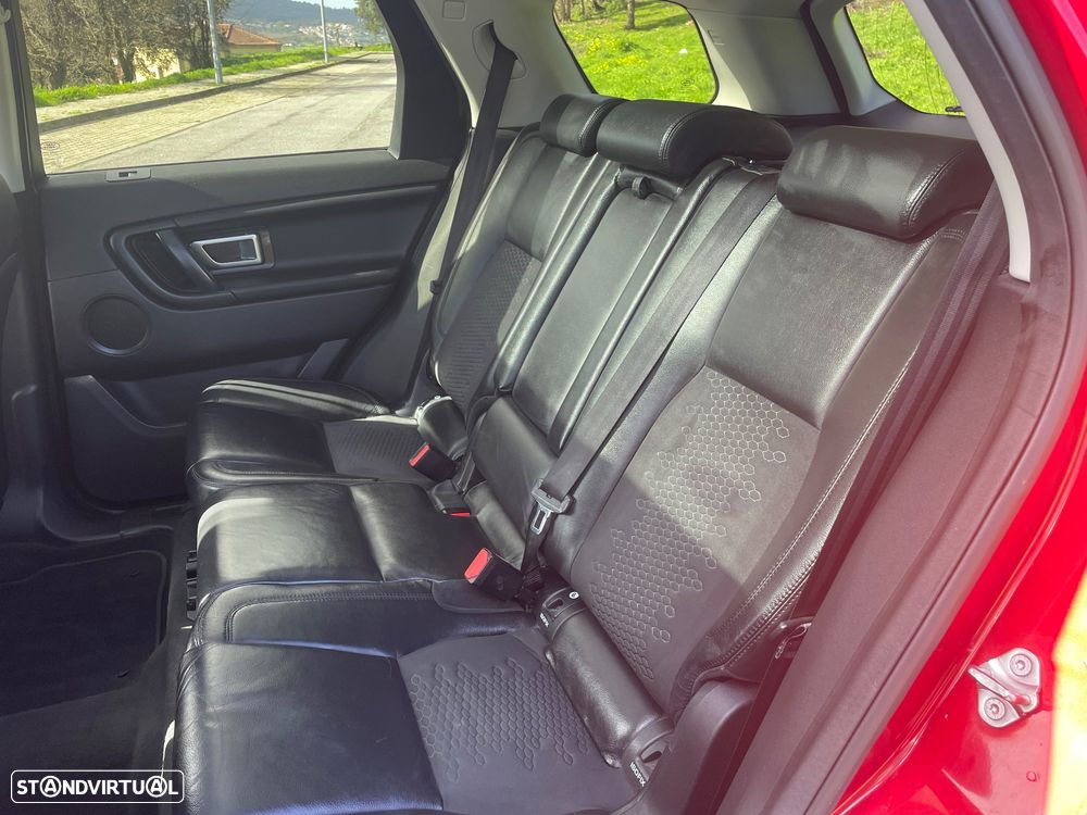 Land Rover Discovery Sport 2.0 eD4 HSE Luxury - 17