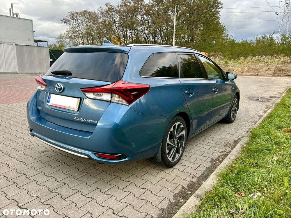 Toyota Auris - 4