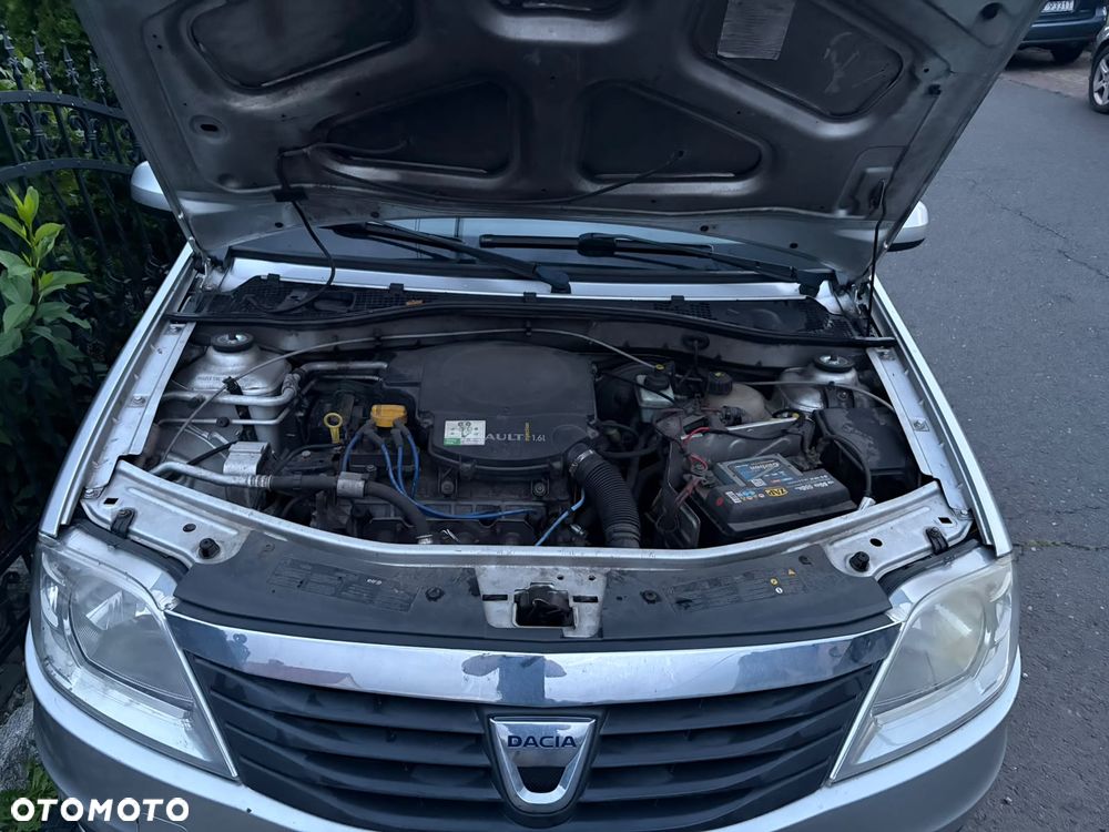 Dacia Logan 1.6 Laureate - 11