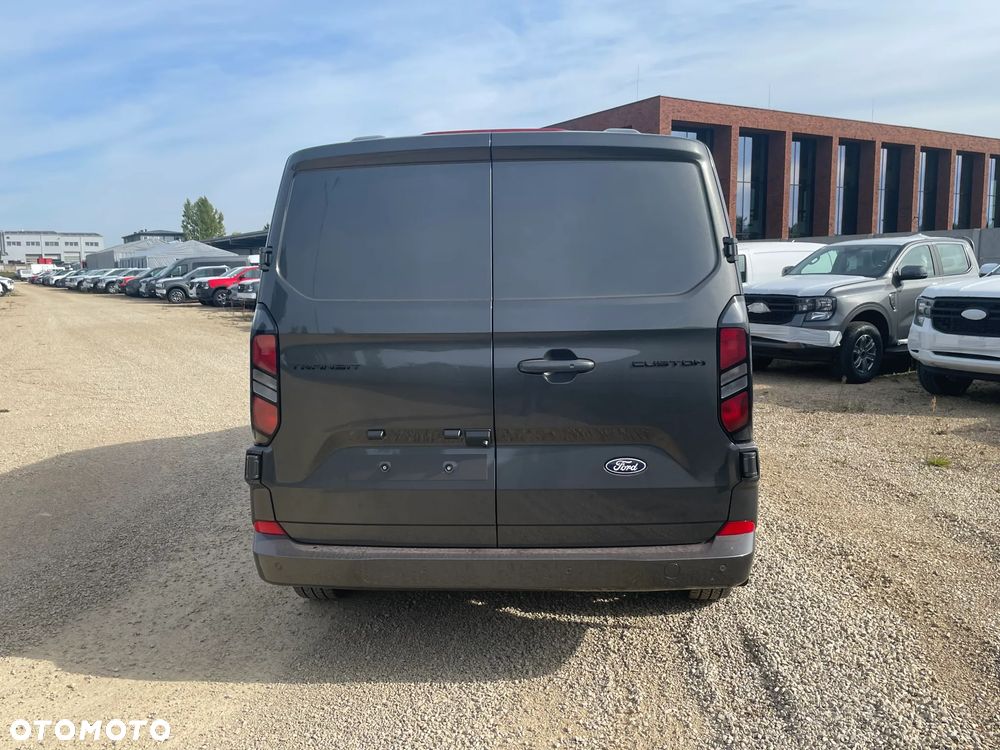 Ford Transit Custom - 8