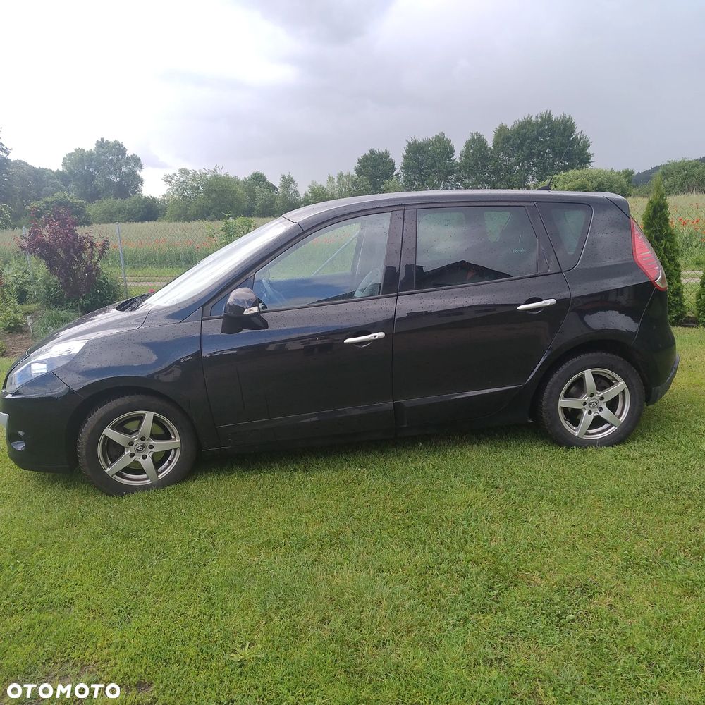 Renault Scenic 1.6 dCi Energy Bose Edition S&S - 4