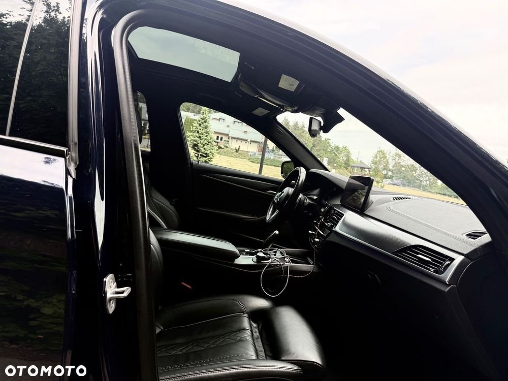 BMW Seria 5 - 12
