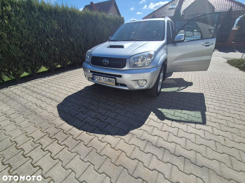 Toyota RAV4 D-4D 4x4 - 4