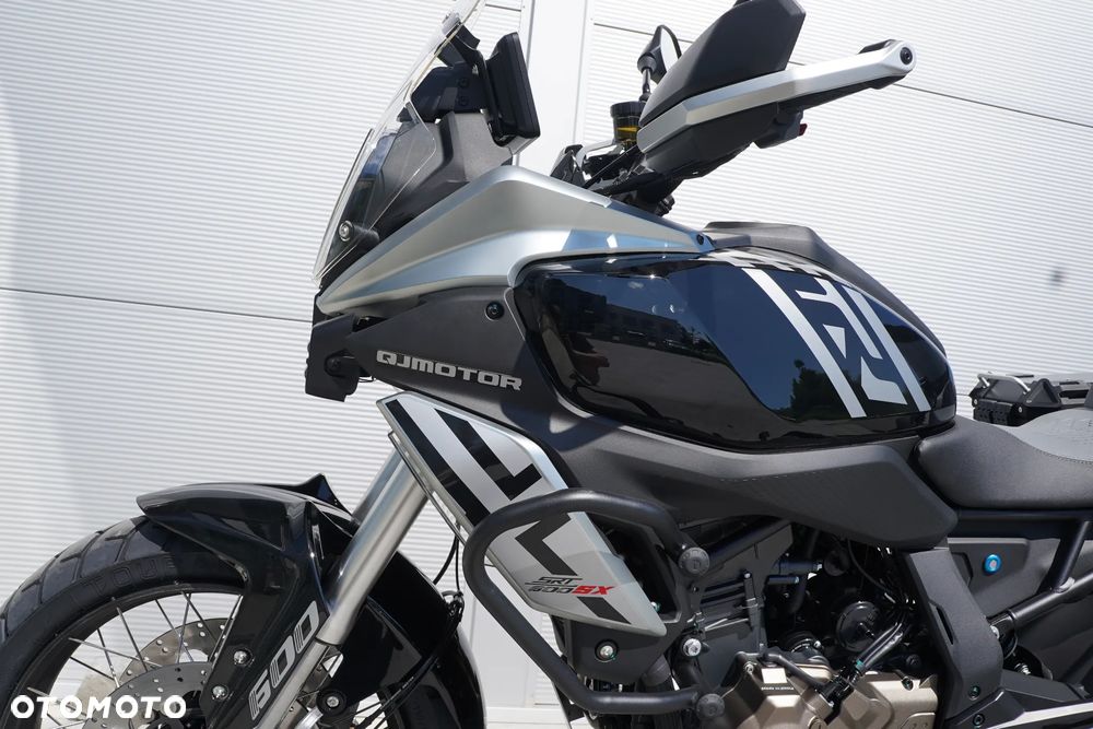 QJMOTOR SRT 600SX - 5