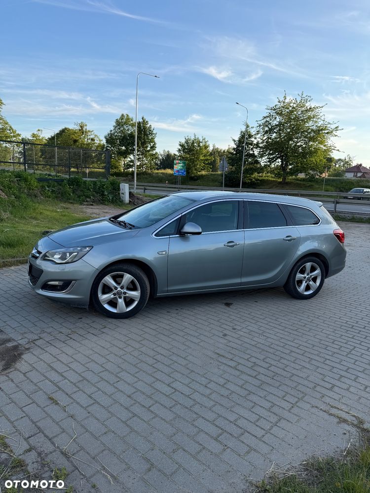 Opel Astra 1.7 CDTI DPF Exklusiv - 3