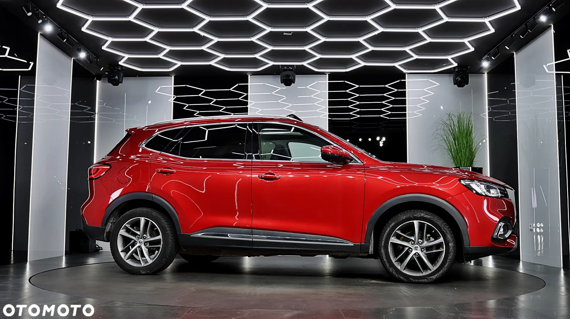 MG EHS 1.5T-GDI PHEV Luxury - 6