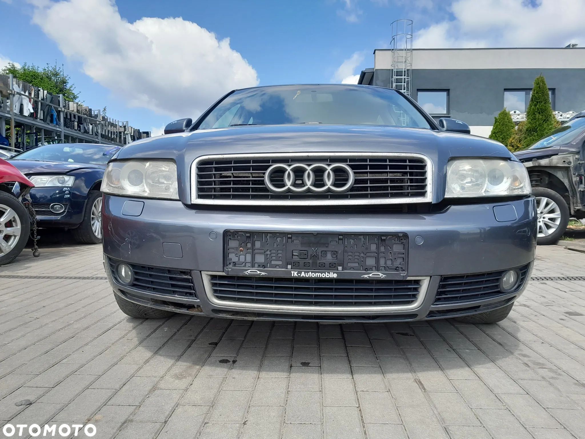AUDI A4 B6 ZDERZAK PRZEDNI PRZÓD SPRYSKI PDC KOLOR: LX7Z - 1