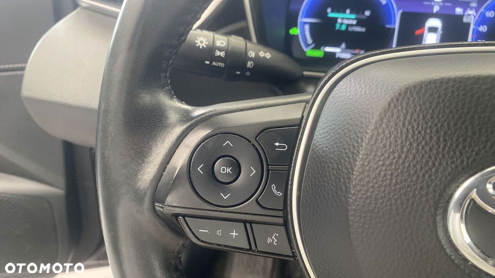 Toyota Corolla 1.8 Hybrid Style - 24