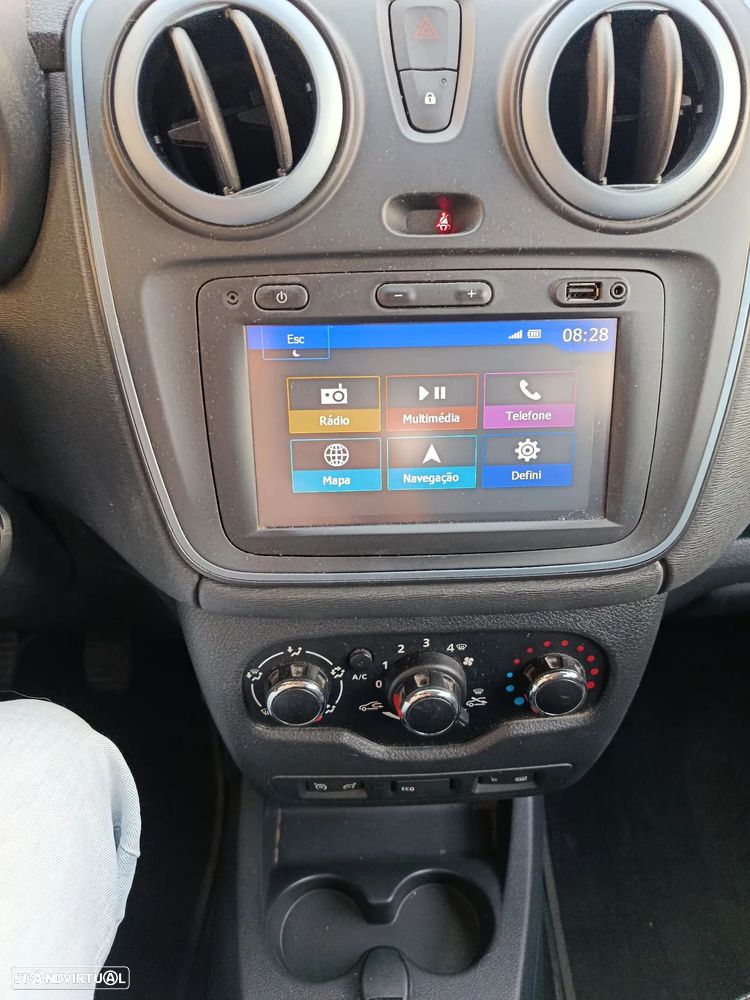 Dacia Lodgy 1.5 dCi Stepway 7L - 31