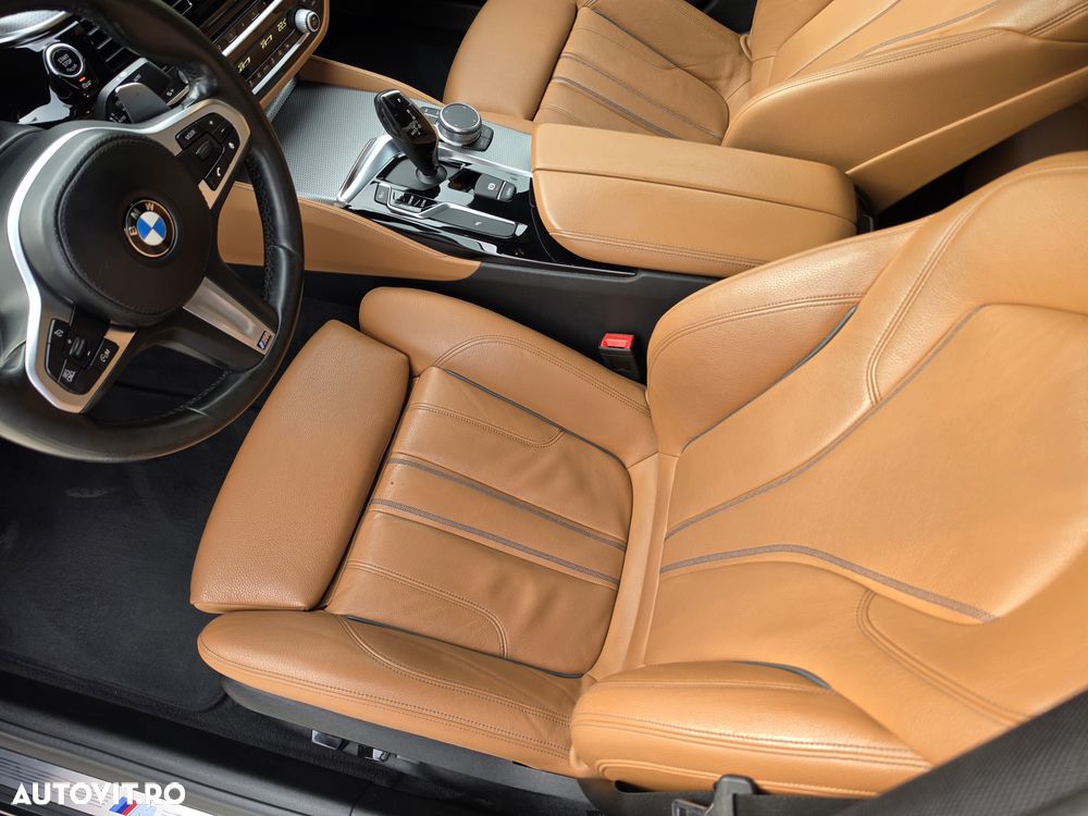 BMW Seria 5 530i xDrive AT - 10