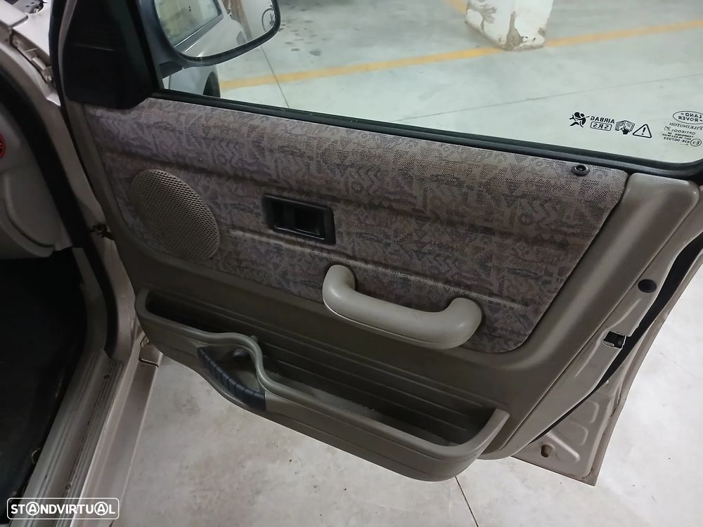 Land Rover Freelander 2.0 Td4 - 9