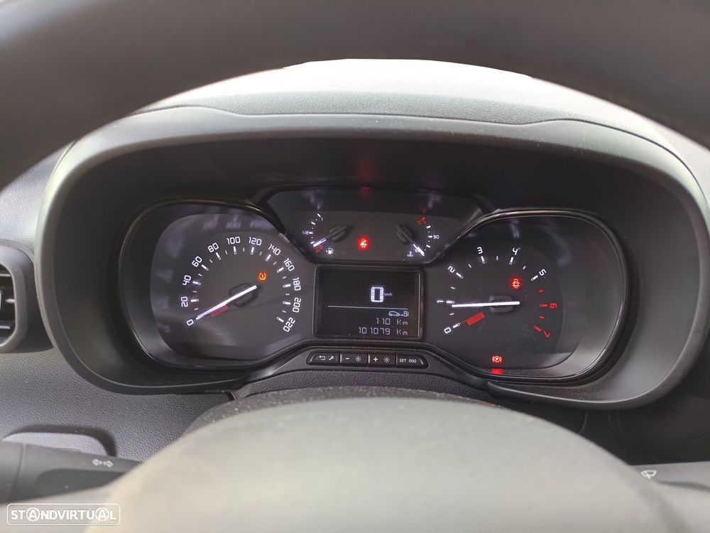 Toyota Proace City 1.5D L2 Exclusive - 11