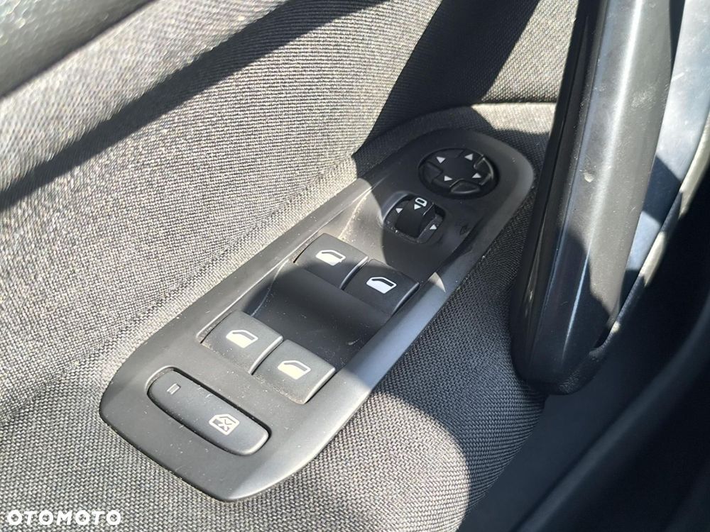 Peugeot 308 1.2 PureTech GPF Active Pack Business S&S - 16