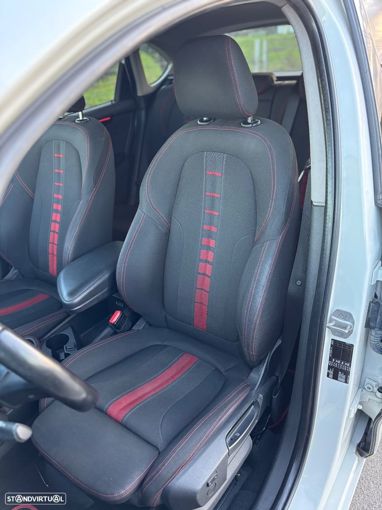 BMW 218 Active Tourer d Line Sport - 20