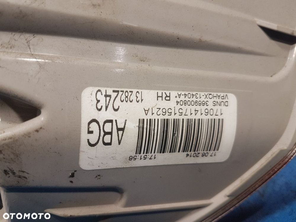 OPEL ASTRA J LIFT KOMBI LAMPA TYŁ PRAWA ZEWNĘTRZNA 13282243 - 9