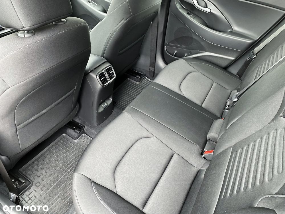 Hyundai i30 1.5 T-GDI 48V Smart Plus - 17