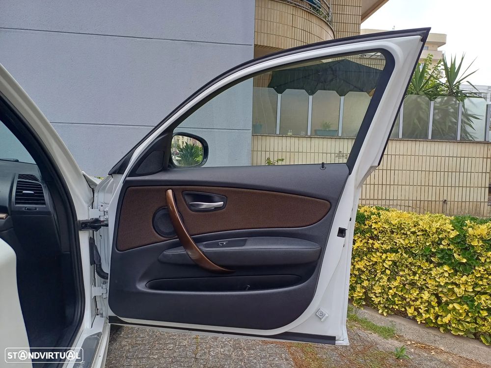 BMW 118 i Exclusive - 31