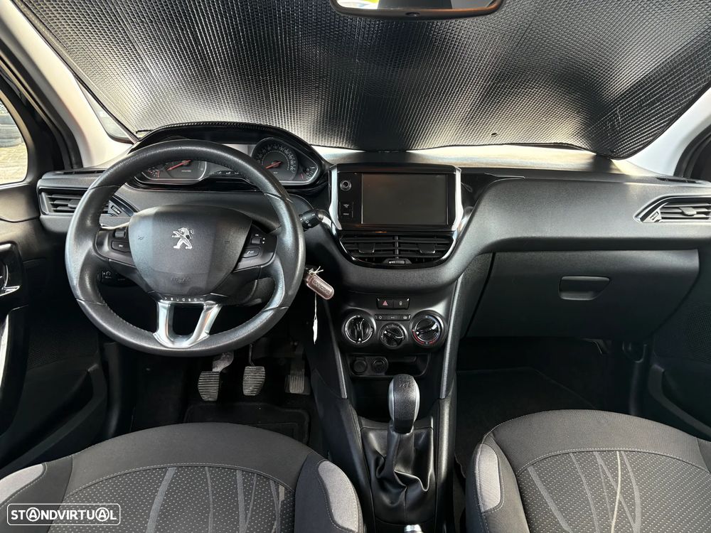 Peugeot 208 1.4 HDi Active - 9