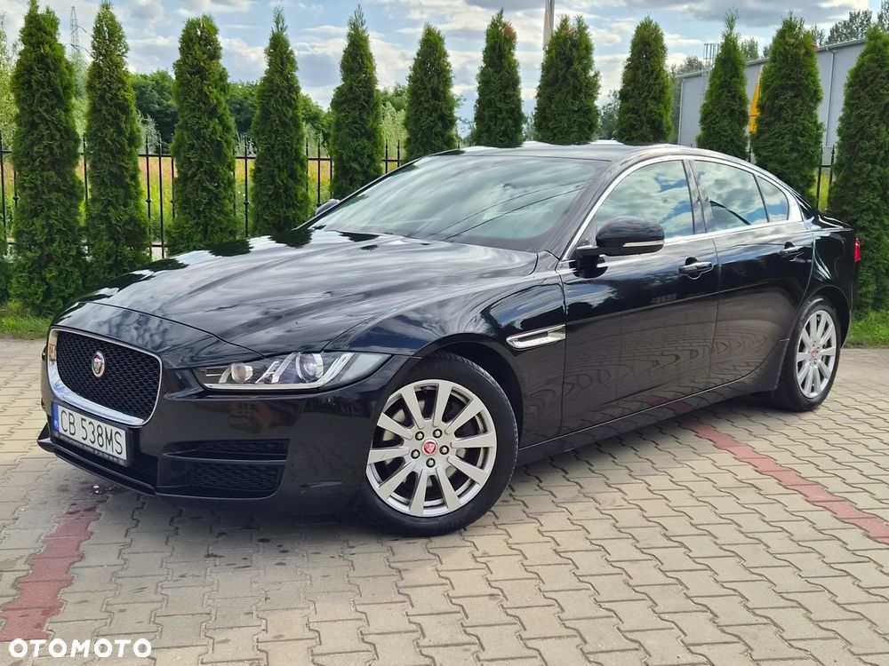 Jaguar XE 2.0 D180 SE - 27