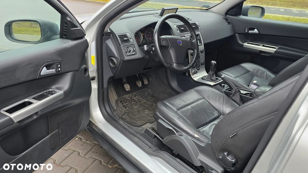 Volvo C30 2.0D Momentum - 10