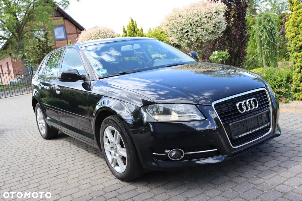 Audi A3 Sportback 1.4 TFSI Ambiente - 4