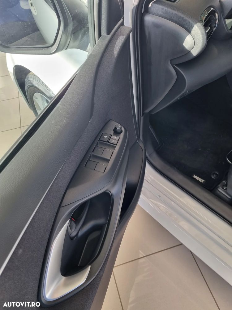 Toyota Yaris - 7