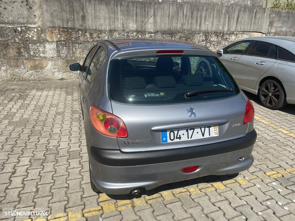 Peugeot 206 1.1 Color Line - 25