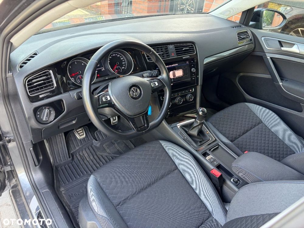 Volkswagen Golf 1.6 TDI SCR Comfortline - 9