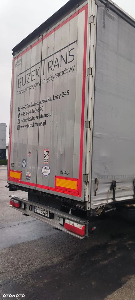 Mercedes-Benz ACTROS MP4 - 21