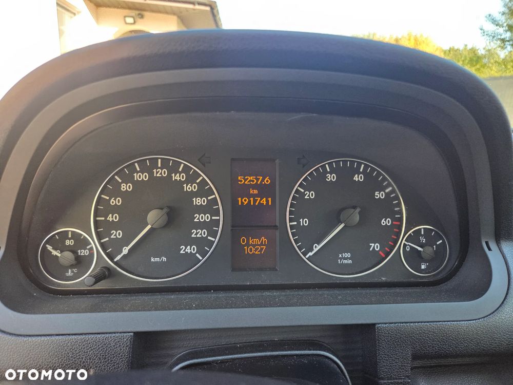 Mercedes-Benz Klasa A 170 Elegance - 8