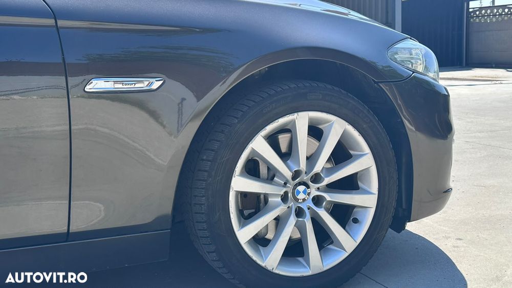 BMW Seria 5 530d xDrive - 6