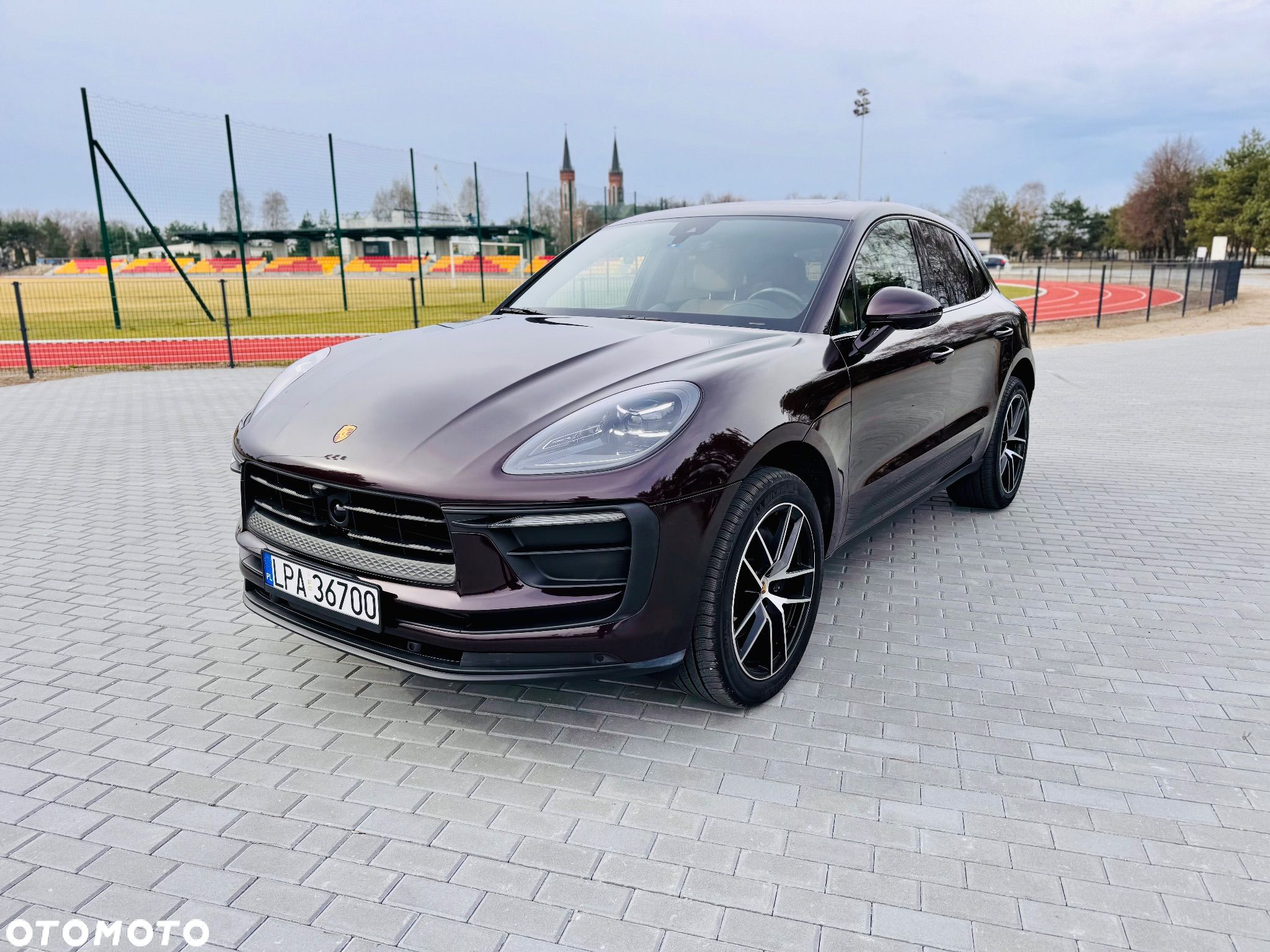 Porsche Macan Standard - 1