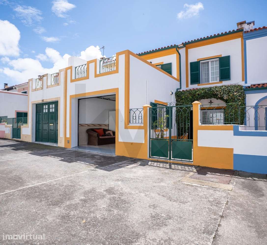 MORADIA T3 DE CHARME NO CENTRO DE PONTA DELGADA — ELEGÂNCIA, CONFORTO - Grande imagem: 3/32