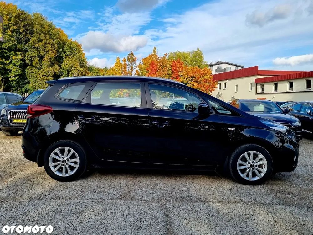 Kia Carens 1.7 CRDi L 7os - 4