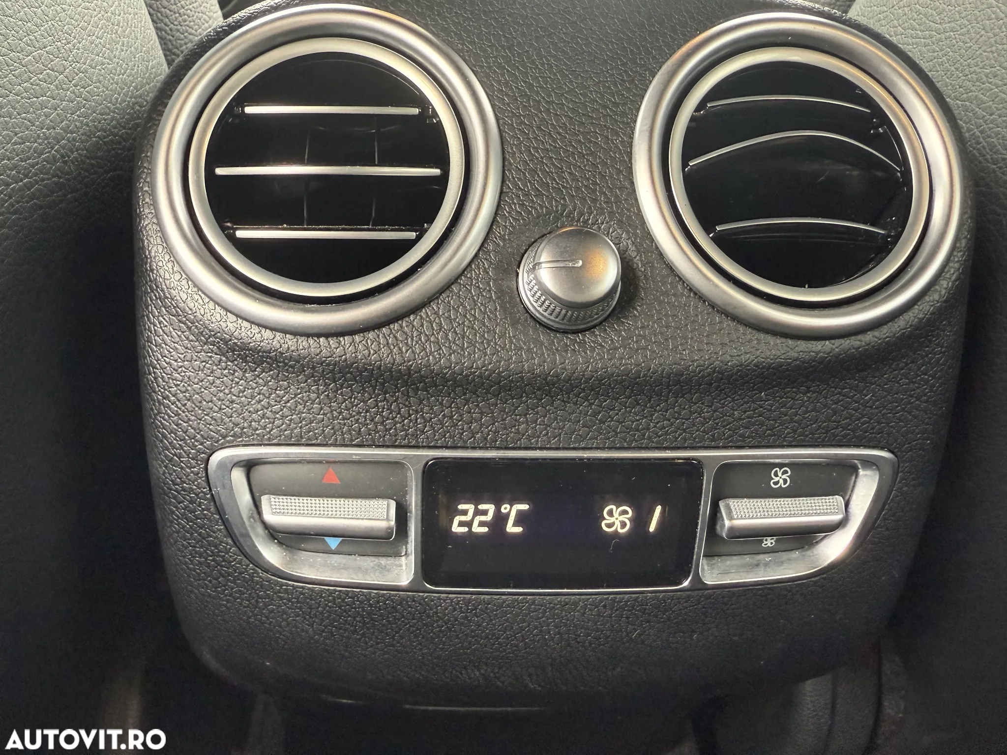 Mercedes-Benz GLC AMG 43 4Matic 9G-TRONIC - 27