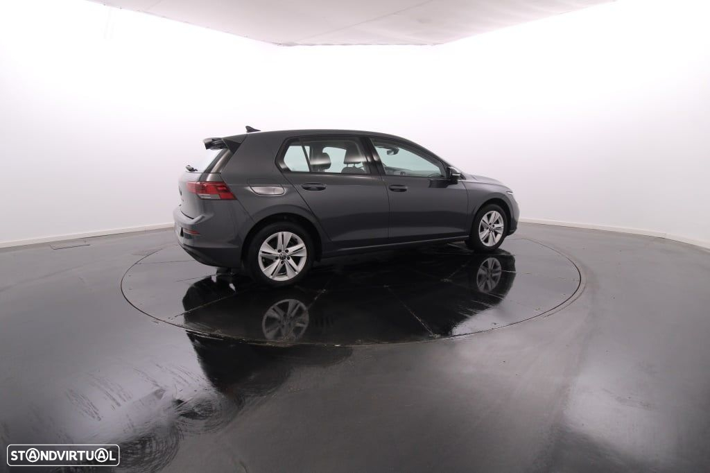 VW Golf 2.0 TDI Life DSG - 8