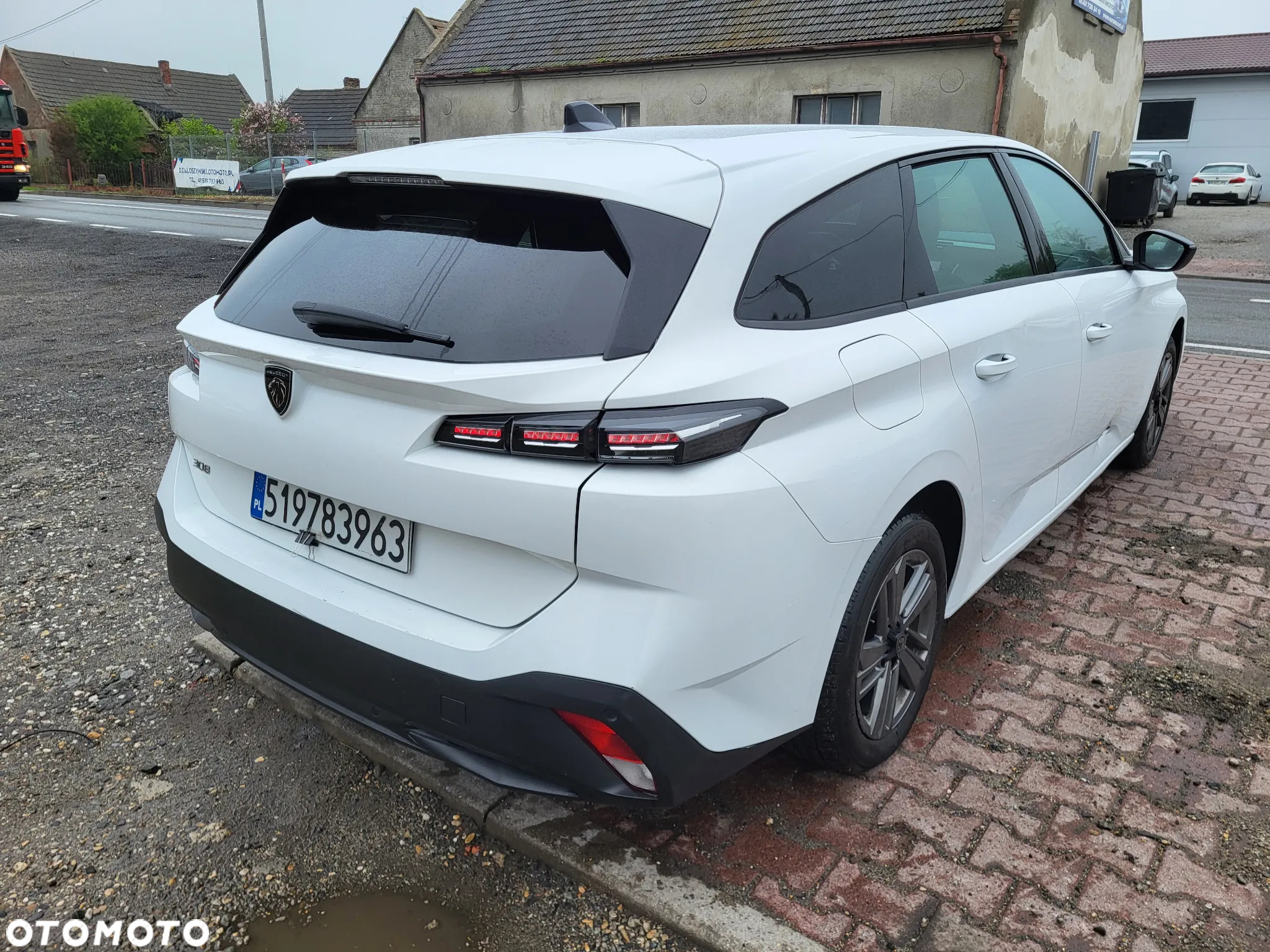 Peugeot 308 1.5 BlueHDi Active Pack Business S&S EAT8 - 14