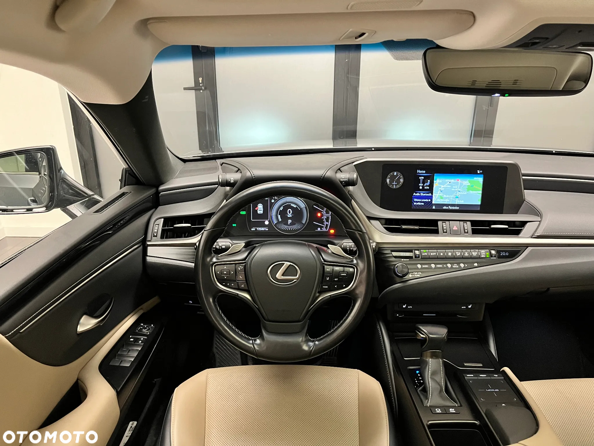 Lexus ES 300h Business Edition - 6