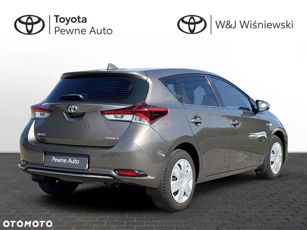 Toyota Auris Hybrid 135 Premium - 2