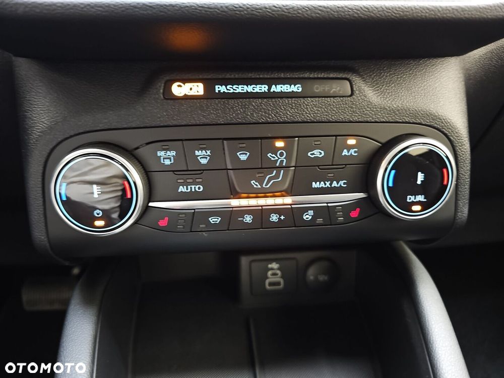 Ford Kuga - 23