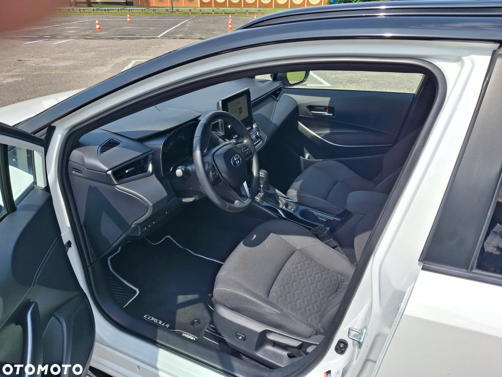 Toyota Corolla 1.8 Hybrid Comfort - 6
