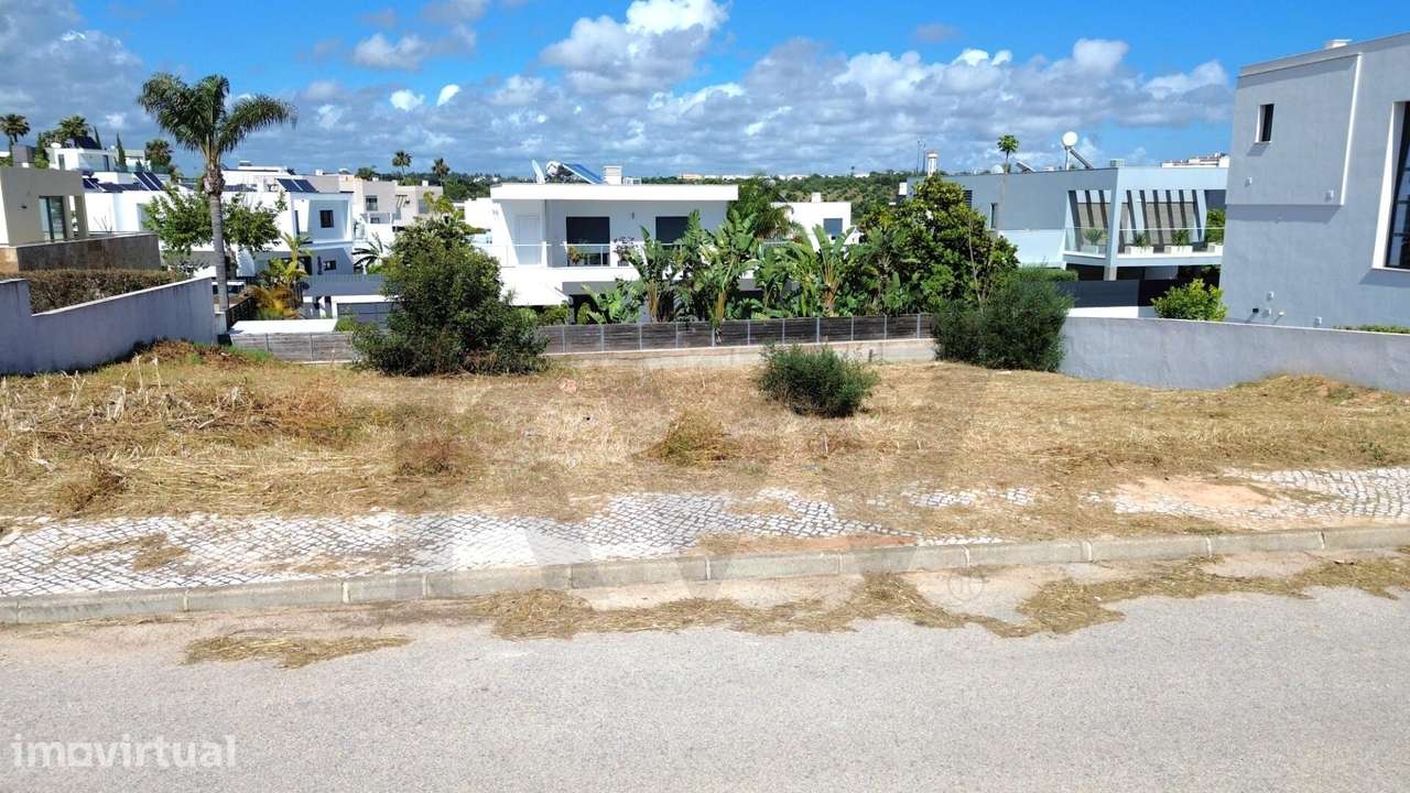 Lote de terreno urbano com 522 m2, Alcantarilha. - Grande imagem: 2/20