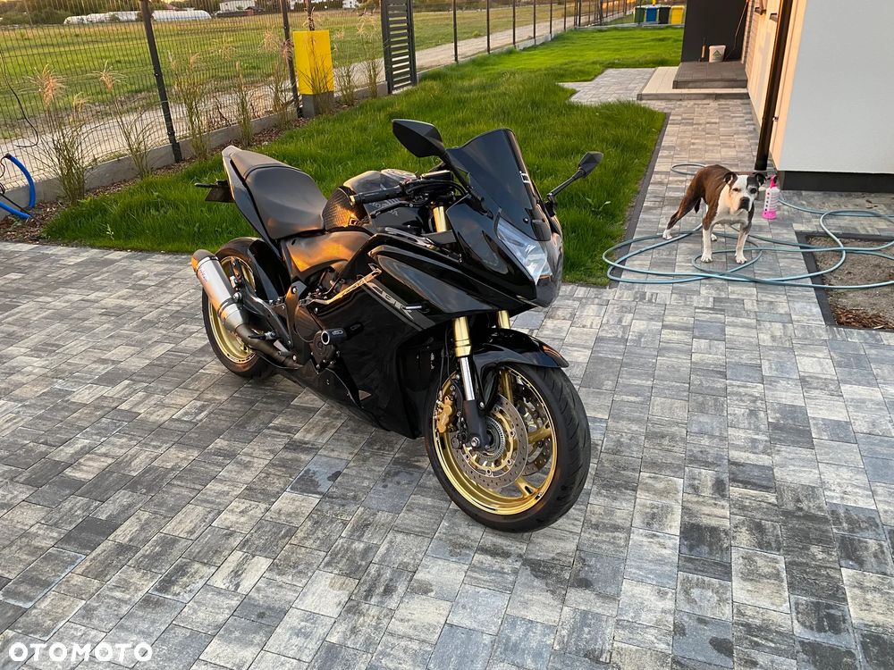 Honda CBR