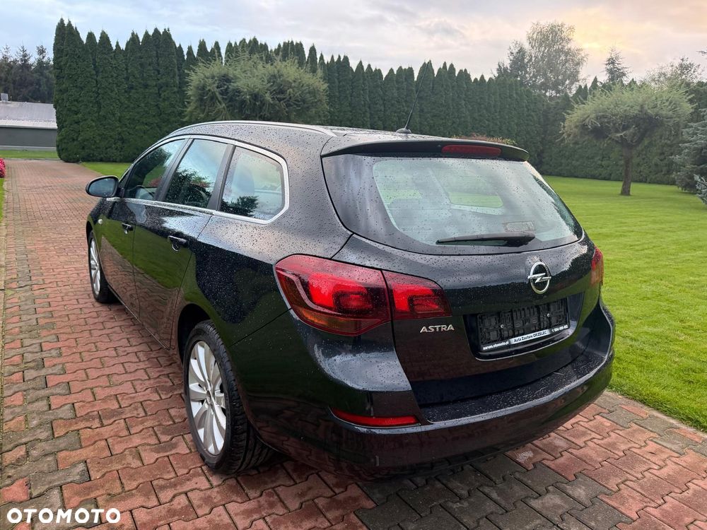 Opel Astra 1.6 Style - 9