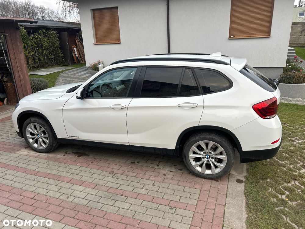 BMW X1 xDrive18d xLine - 3