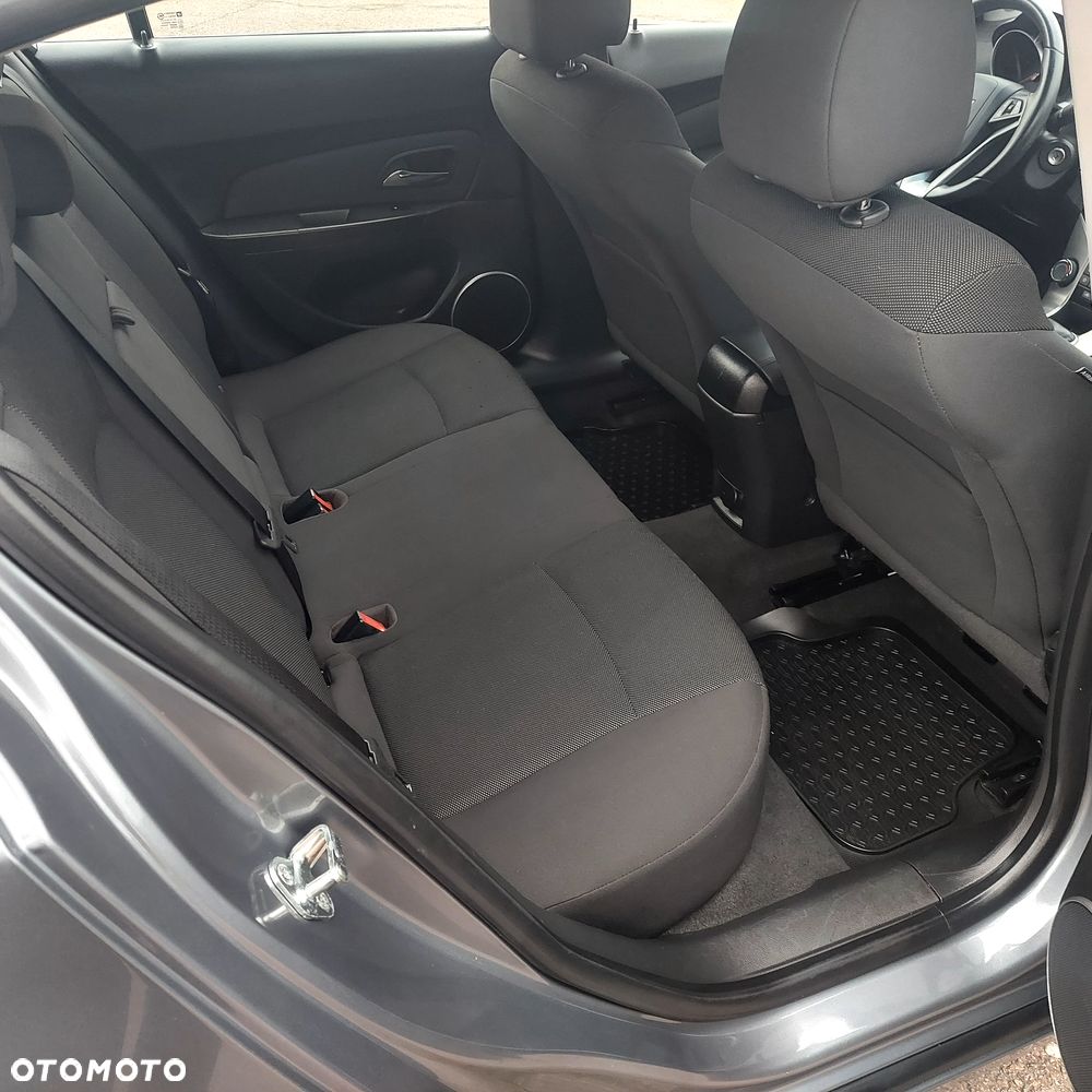 Chevrolet Cruze 1.6 LT+ - 14